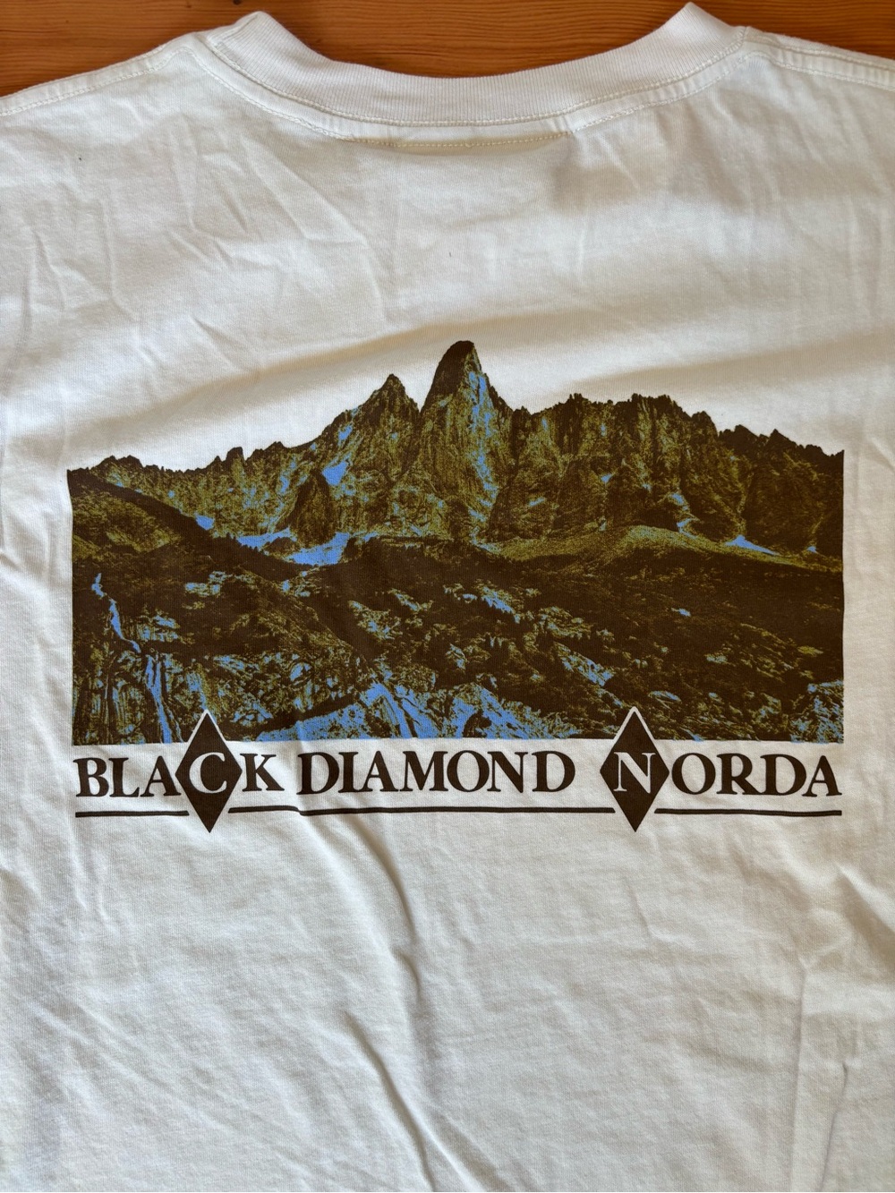Norda Black Diamond T-Shirt NWT Large